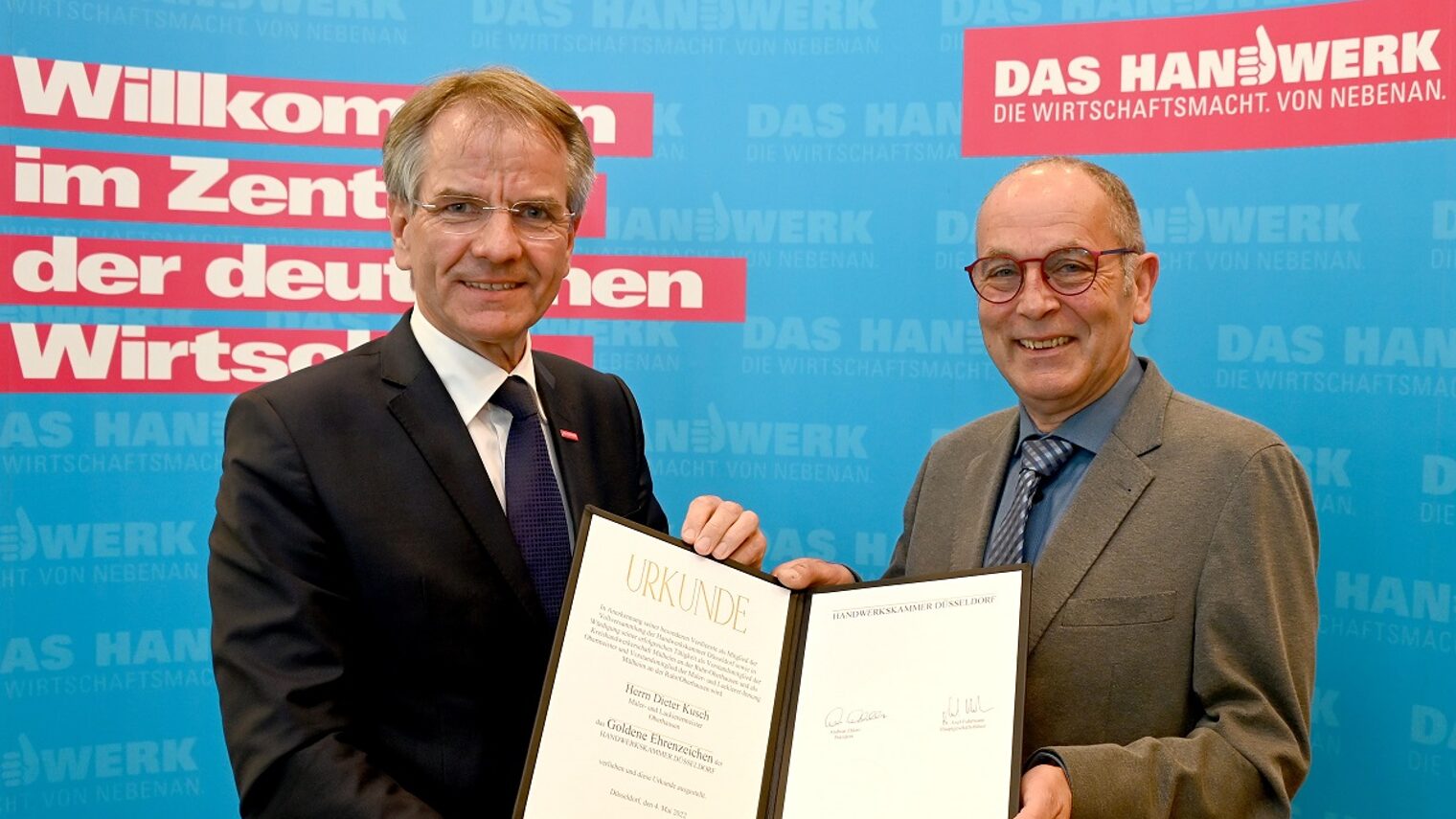 (v. l.): Kammerpräsident Andreas Ehlert und Dieter Kusch
