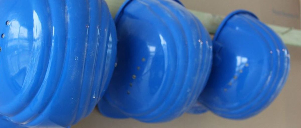 Blaue Bauhelme