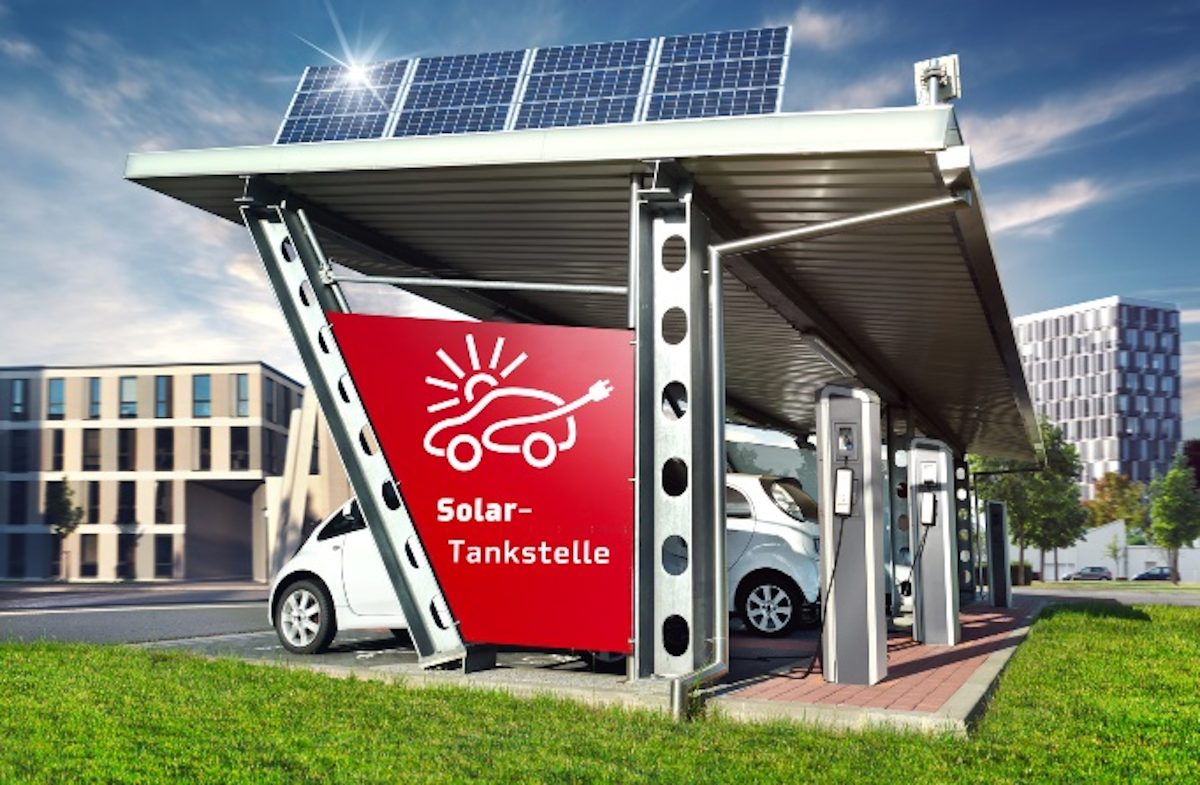 Solartankstelle-Fotolia_56182061_M-web, Elektromobilität, Mobilität