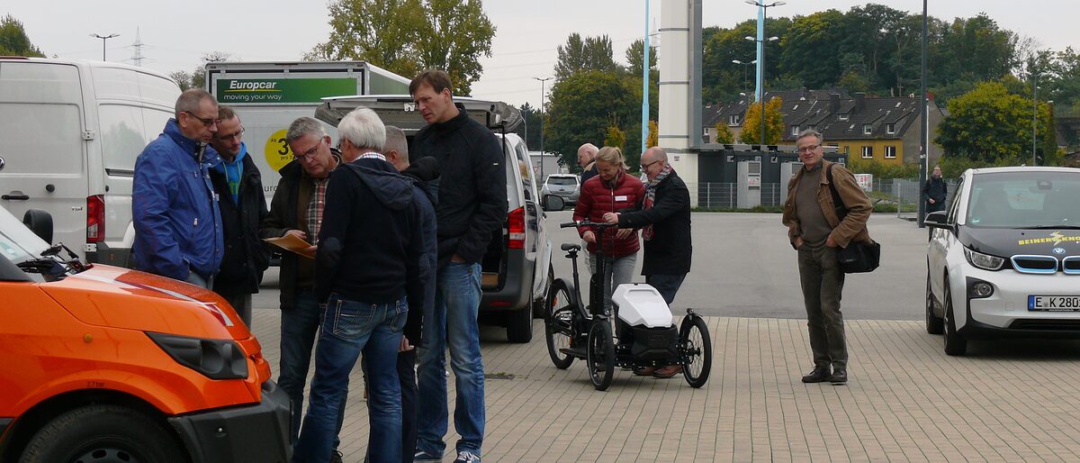 Elektromobilität Stadion Essen 10102017 Streetsooter2