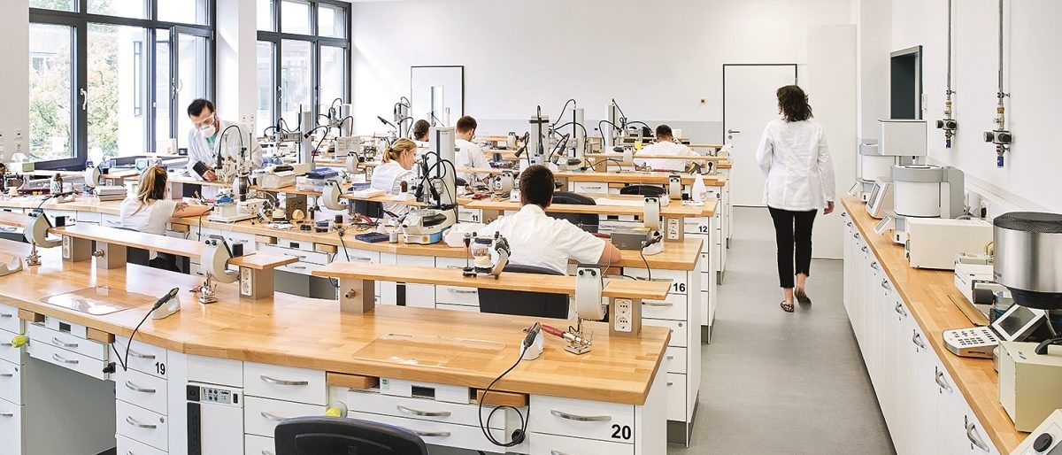 Zahntechnik-Labor Gebäude C Handwerkskammer Düsseldorf Meisterschule