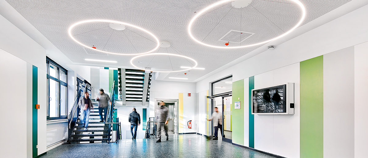 Das modernsierte Foyer des C-Gebäudes Das modernsierte Foyer des C-Gebäudes