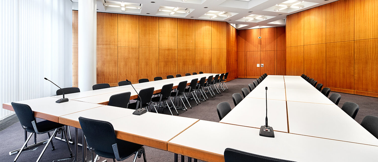 Saal 1 - 1200 x 515