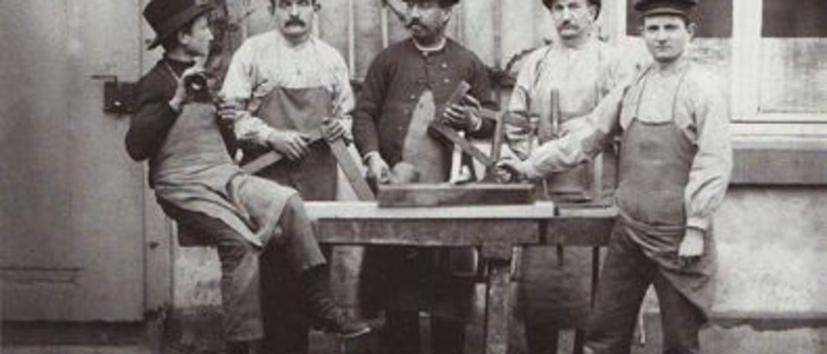 Schreinermeister Caspar Kreuer und Mitarbeiter, Monheim am Rhein, 1902 Schreinermeister Caspar Kreuer und Mitarbeiter, Monheim am Rhein, 1902