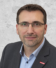 Portrait von Peter Scharfenberg