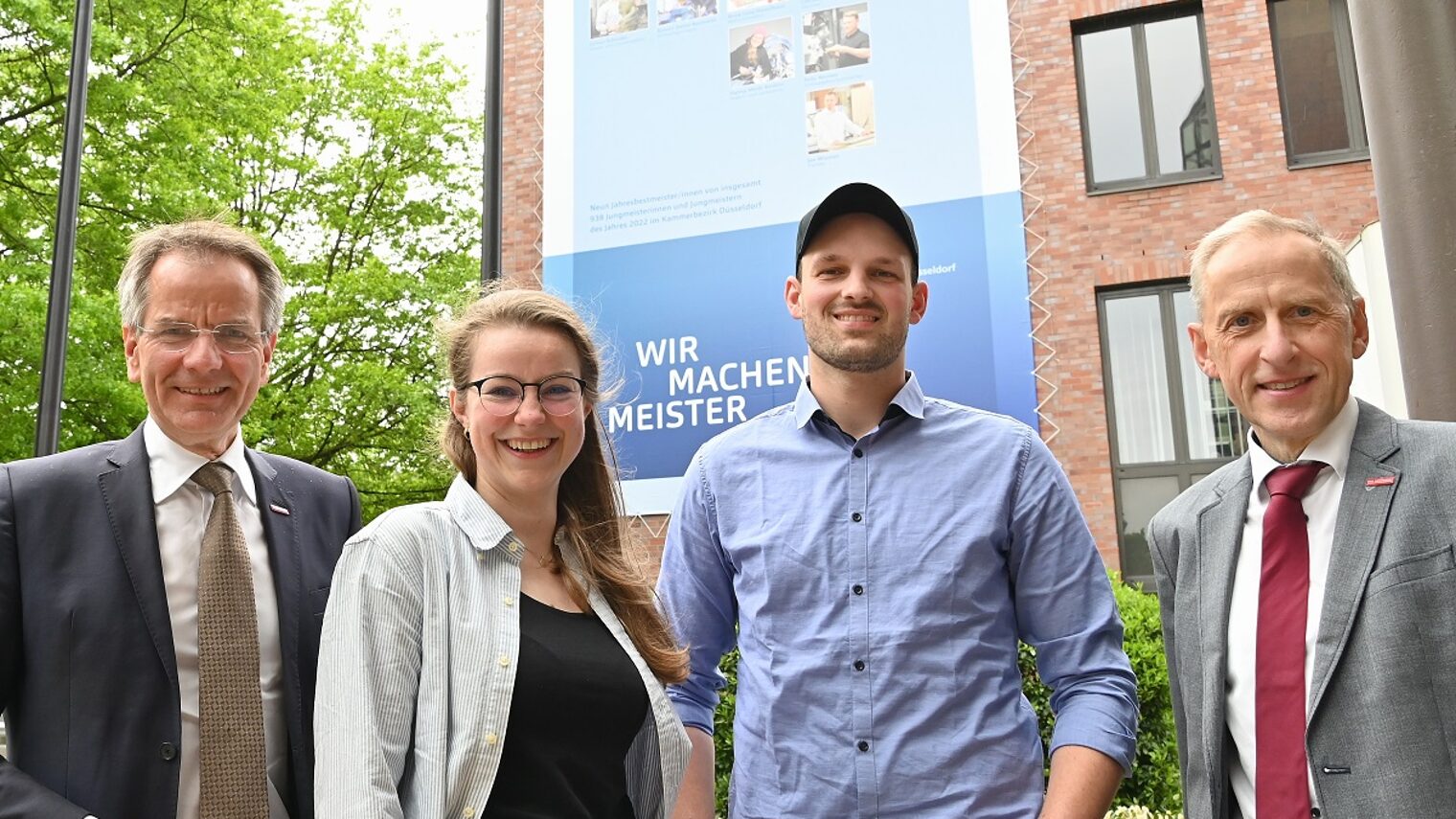 (v. l.): Präsident Andreas Ehlert, Hanna Kießler, Robert Baumann und Hauptgeschäftsführer Dr. Axel Fuhrmann