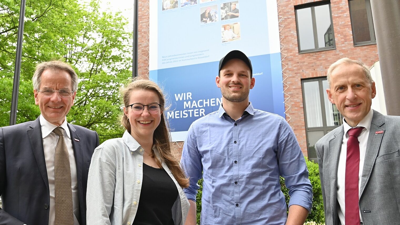 (v. l.): Präsident Andreas Ehlert, Hanna Kießler, Robert Baumann und Hauptgeschäftsführer Dr. Axel Fuhrmann