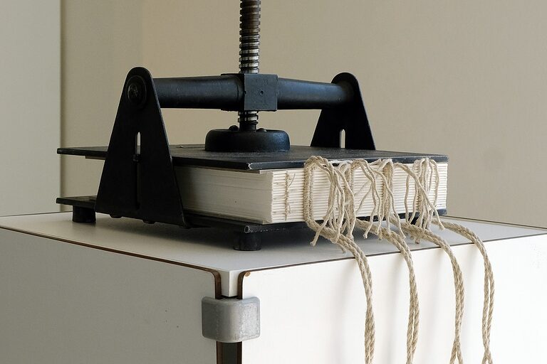kleine Buchbinderpress