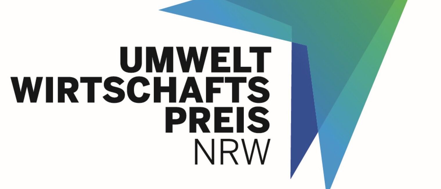 Auf dem Bild ist das Logo des Umweltwirtschaftspreises zu sehen 