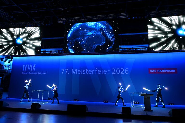 Das Bühnenprogramm der Meisterfeier mit LED-Show